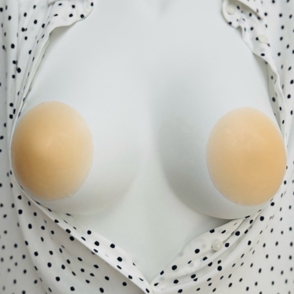 (PACK OF 8) Seamless Nude Silicone Reusable Nipple Covers (Beige)